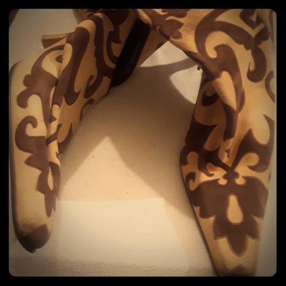 Boots ... Melian